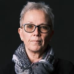 Portrett av kontormedarbeider Kari S. Solli